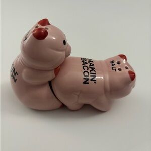 Pig Shaped Salt and Pepper Shakers - Pink